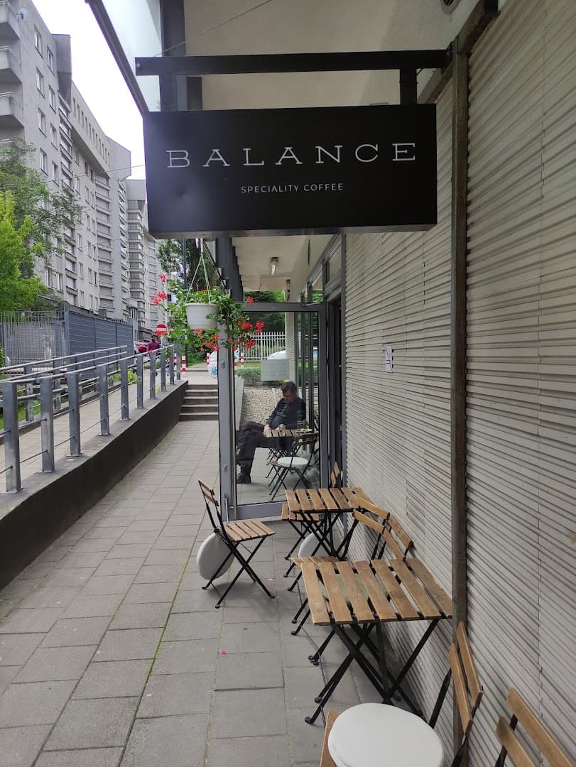 Storefront of Balance Speciality Coffee, specialty coffee shop in Warsaw