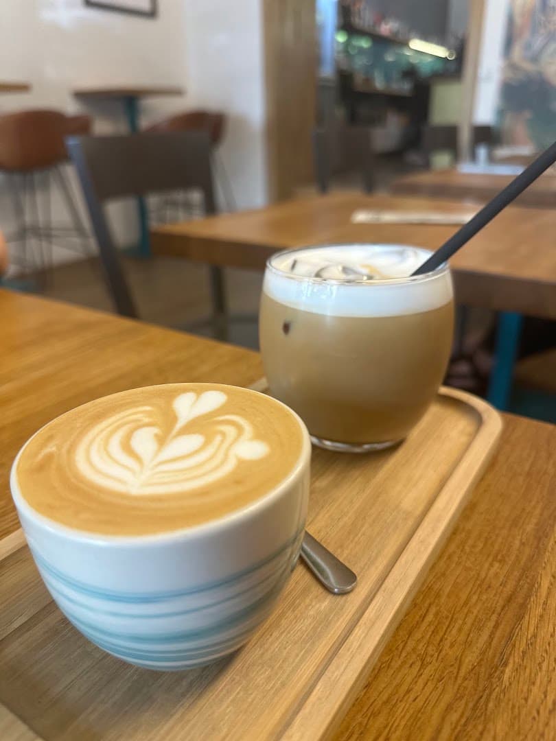 Coffee at RONIN Coffee Spot, specialty coffee shop in Prague
