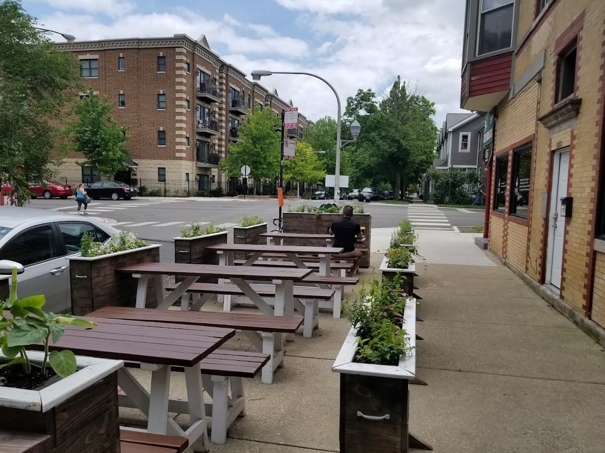 Two Hearted Queen - specialty coffee shop in Lake View