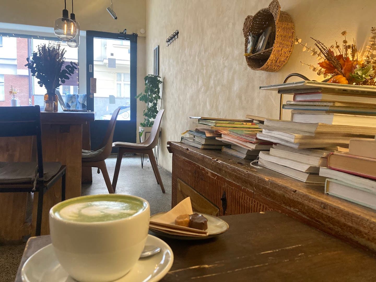 Coffee at Café Tout va bien, specialty coffee shop in Prague