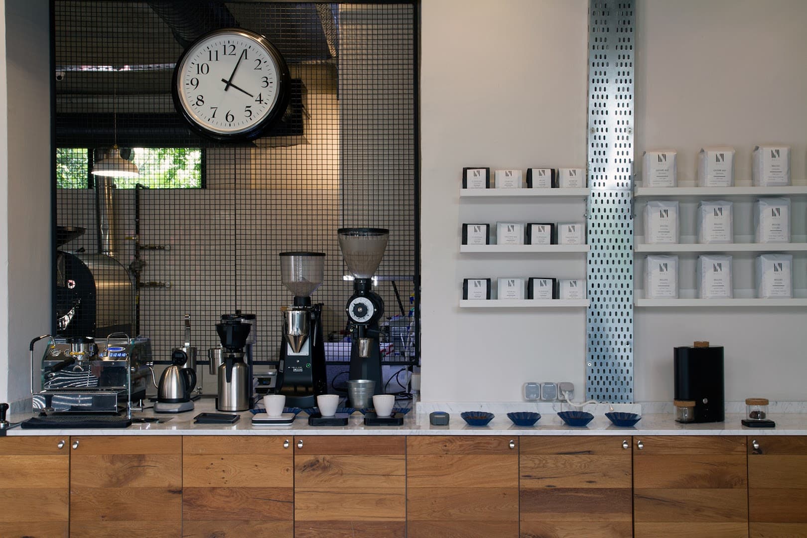 Null Coffee Roasters specialty coffee shop in Istanbul - photo 2