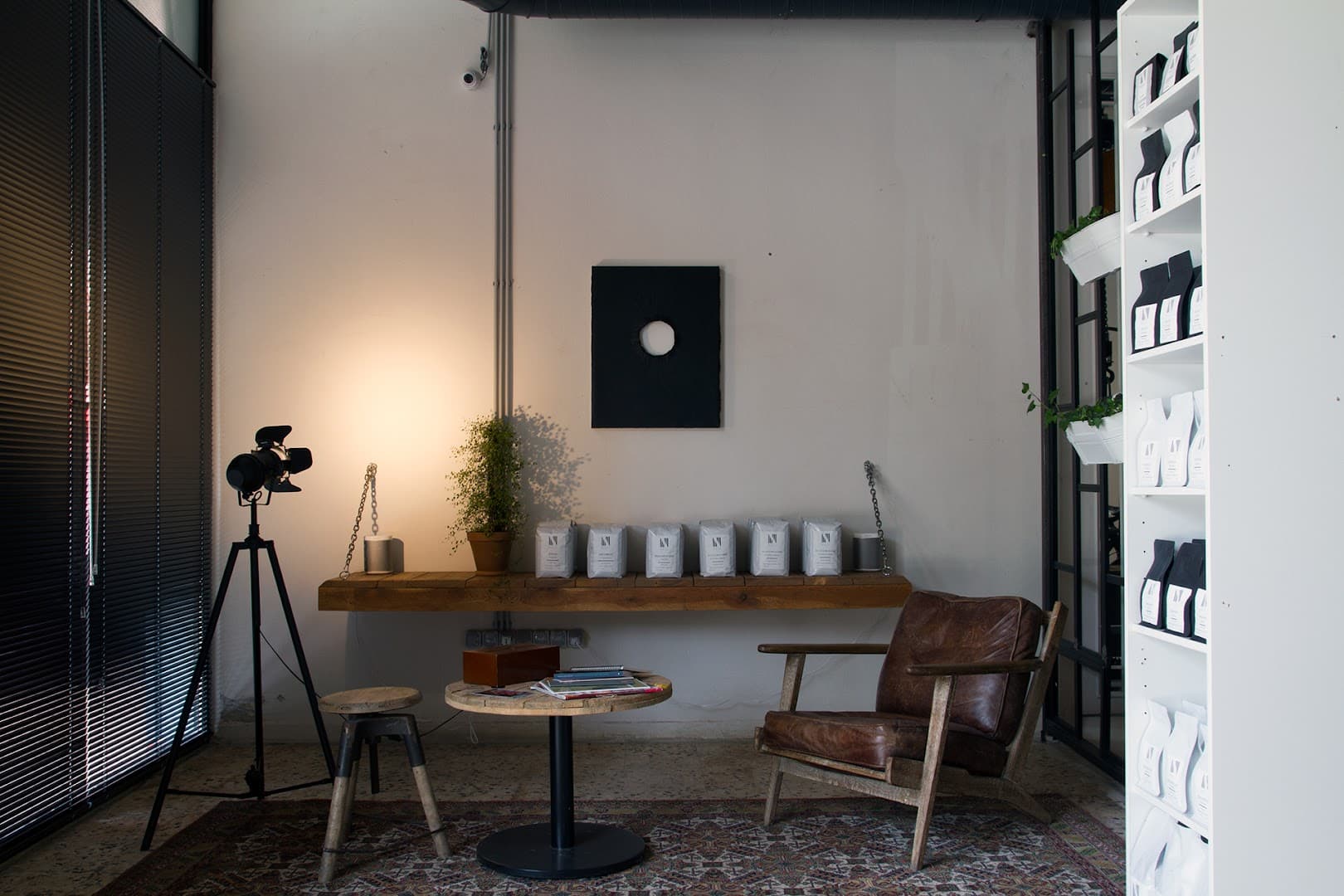 Null Coffee Roasters specialty coffee shop in Istanbul - photo 4