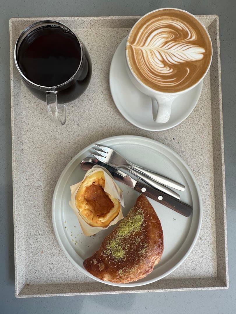 Coffee at Blue Bottle Yeoksam Cafe, specialty coffee shop in Seoul