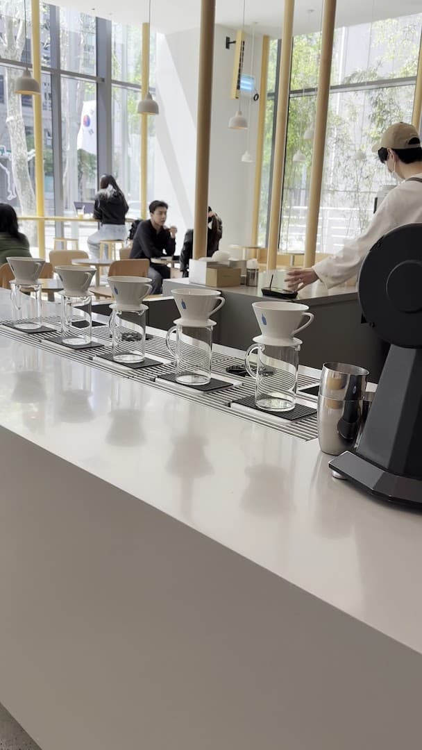 Blue Bottle Yeoksam Cafe - specialty coffee shop in Seoul