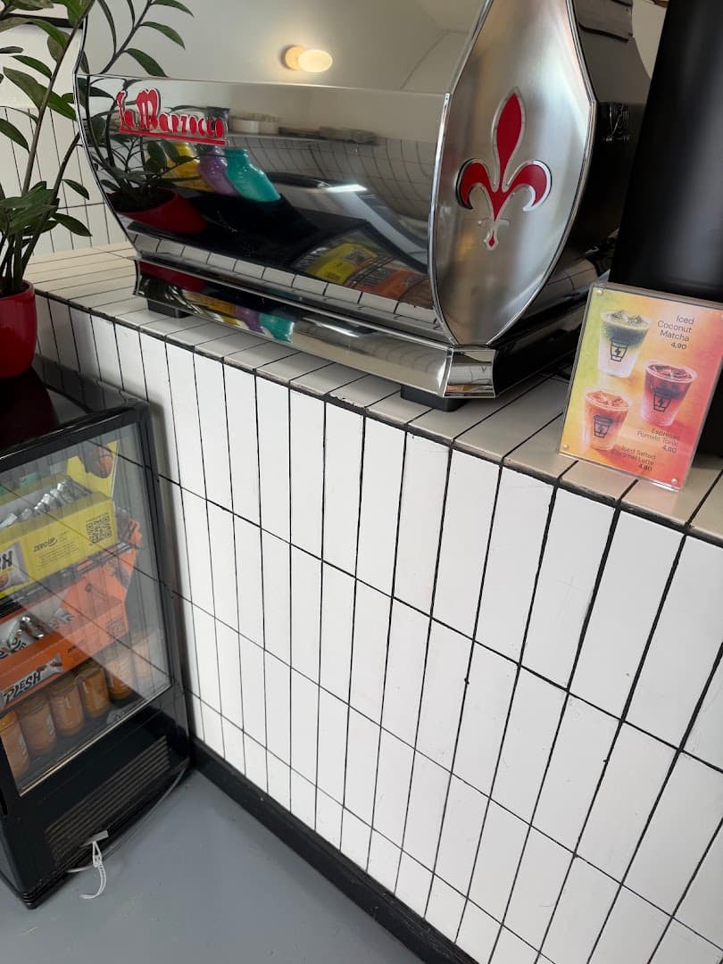 Syra Coffee - Espíritu Santo - specialty coffee shop in Madrid