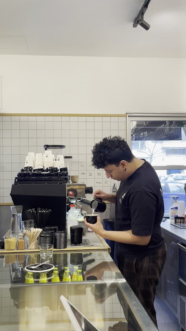 VEIA Café & Clubhouse - specialty coffee shop in Madrid