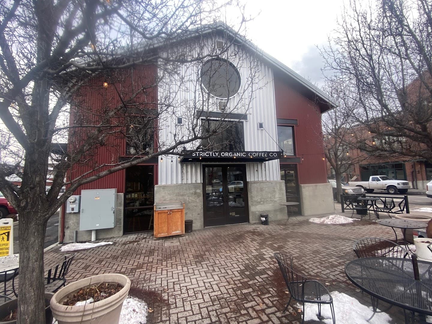 Strictly Organic - specialty coffee shop in Bend