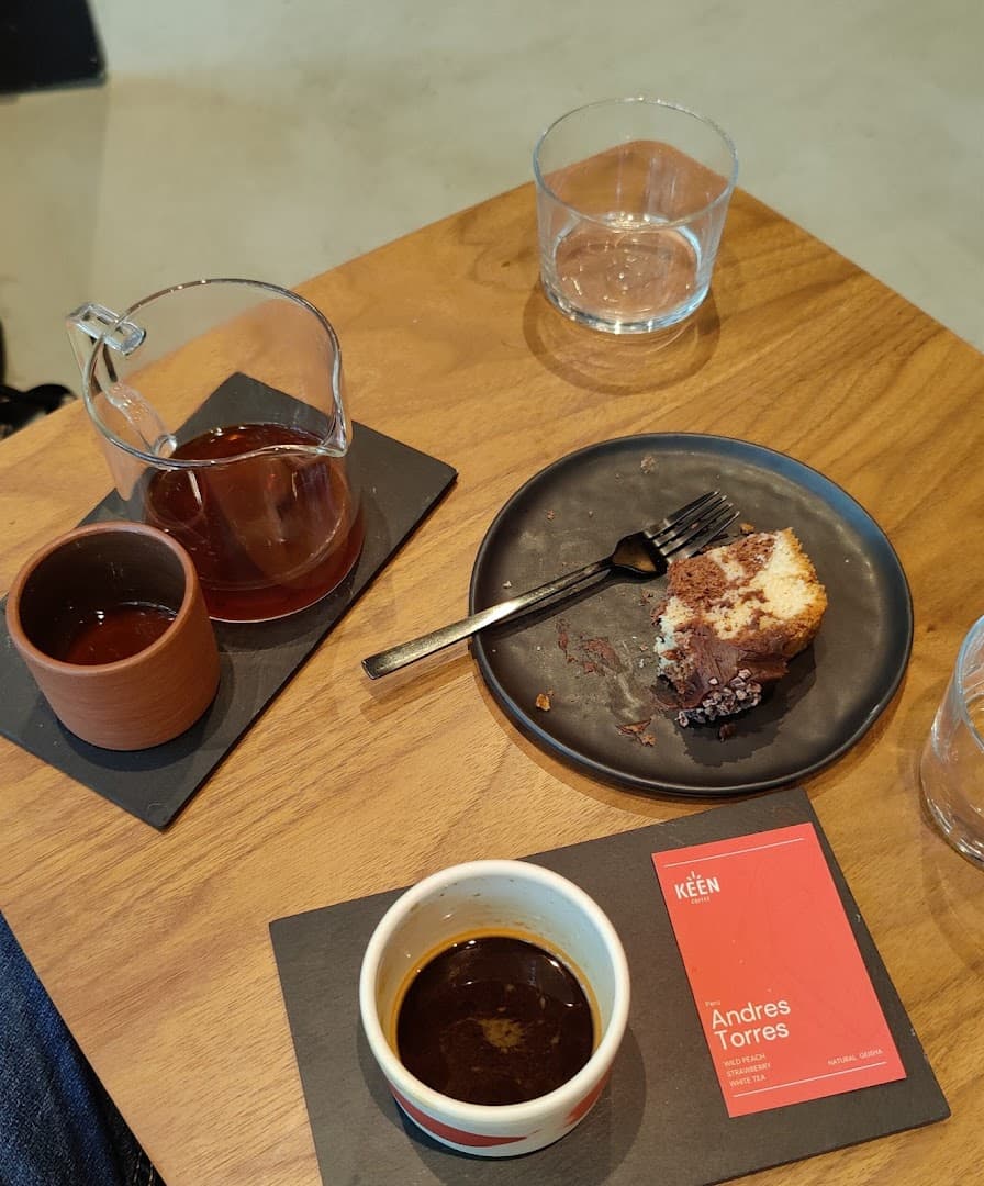 Elevate Coffee Lab - specialty coffee shop in Amsterdam