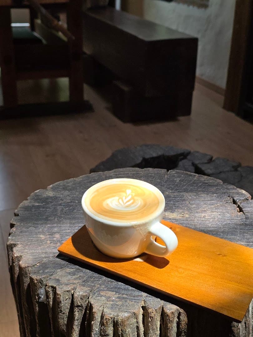 Pobnar specialty coffee & roastery - specialty coffee shop in Bangkok