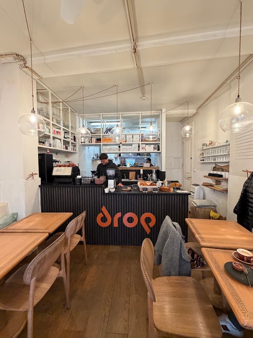 Drop. Specialty Coffee & Brunch - specialty coffee shop in Lisbon