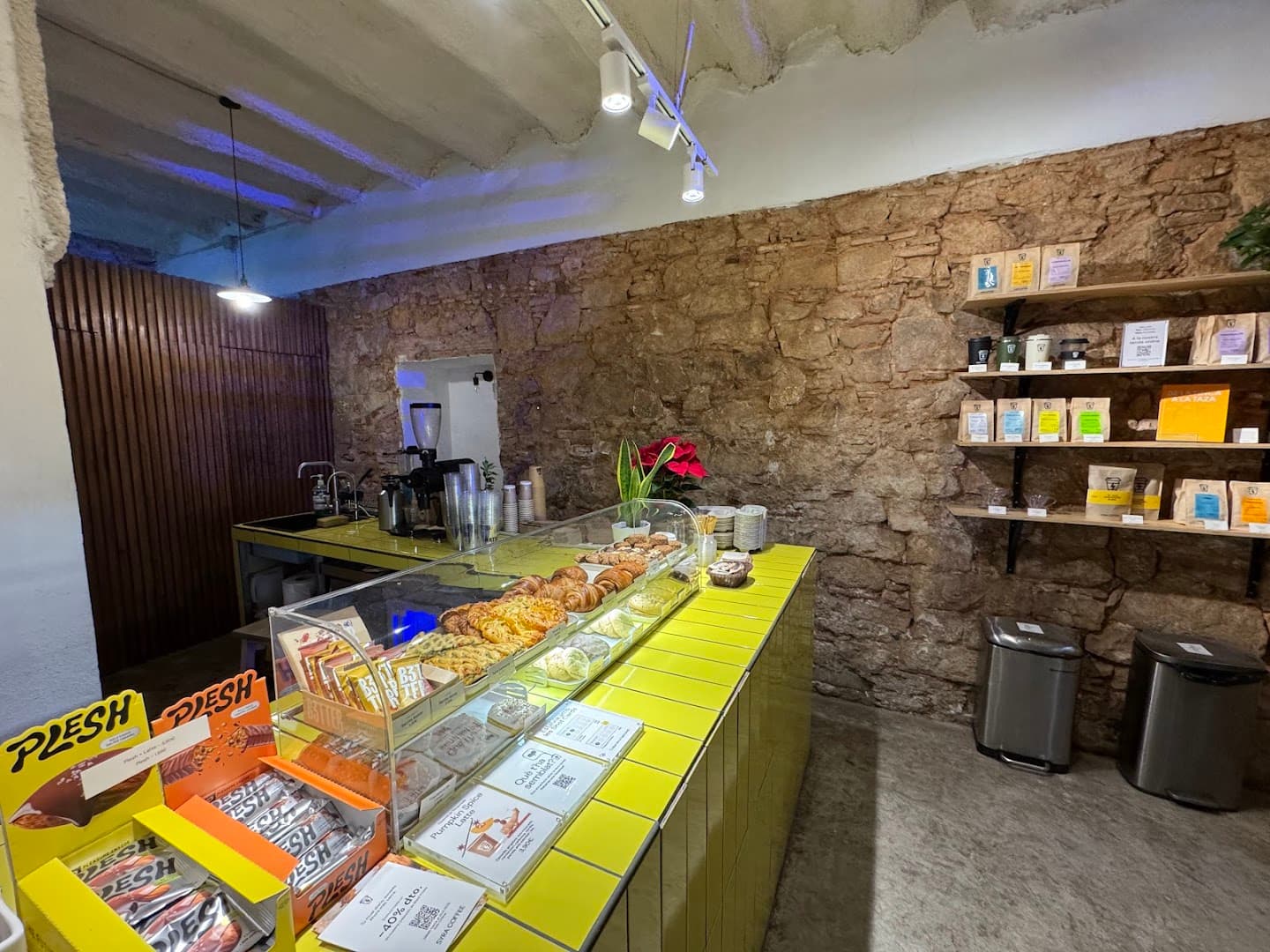 Syra Coffee - Born - specialty coffee shop in Ciutat Vella