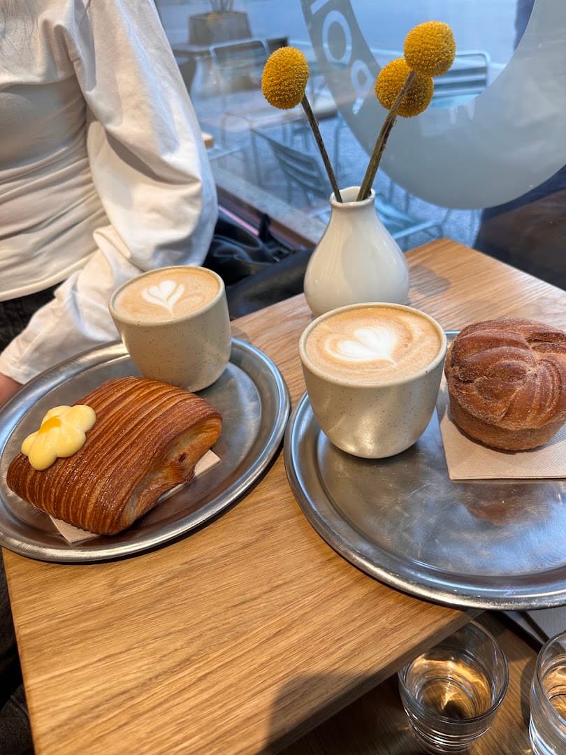 Coffee at ISULE | Kiosk, specialty coffee shop in Zurich
