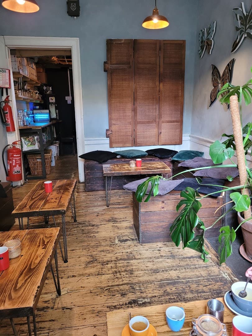 Artisan Roast Broughton street - specialty coffee shop in Edinburgh