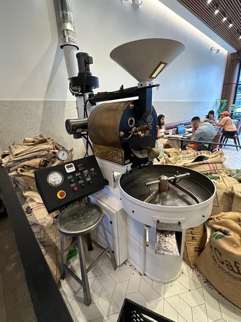 Shortwave Coffee - specialty coffee shop in Tampa-St. Petersburg