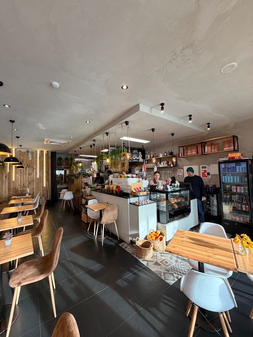 Nina - Brunch & Speciality Coffee - specialty coffee shop in Lisbon