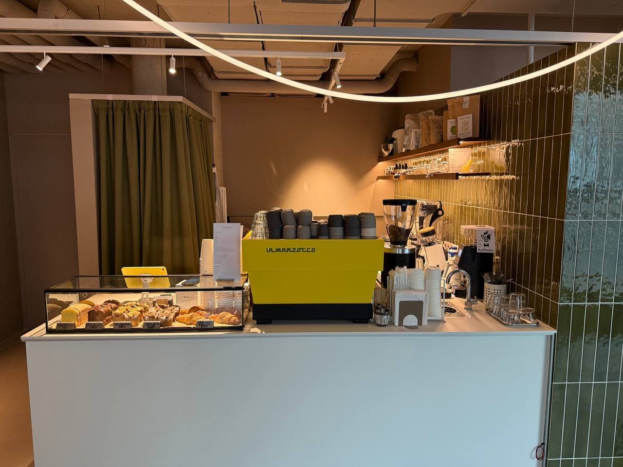 Loka Yoga & Cafe — specialty coffee in Vienna
