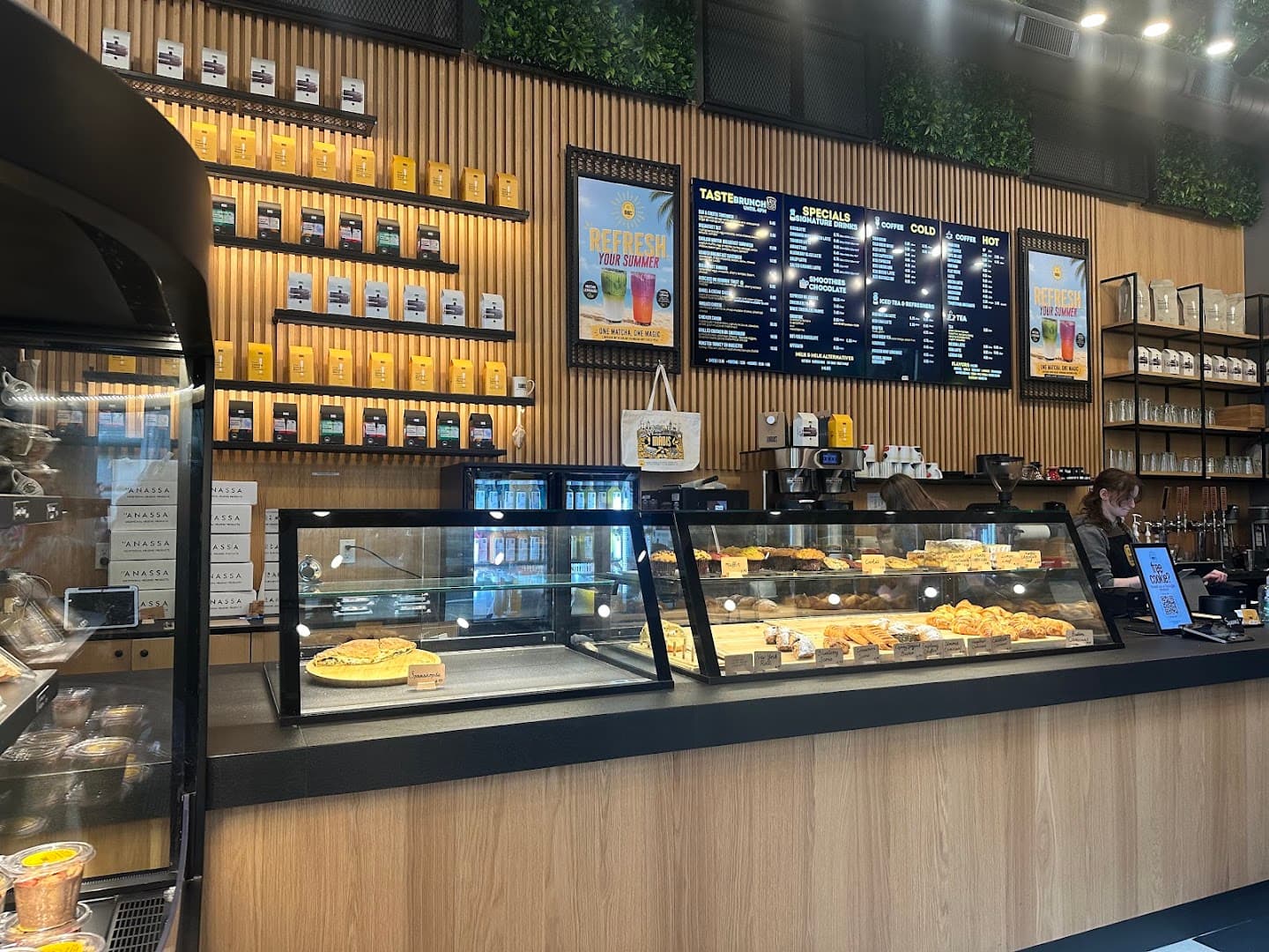 Madis Coffee Roasters - specialty coffee shop in Philadelphia