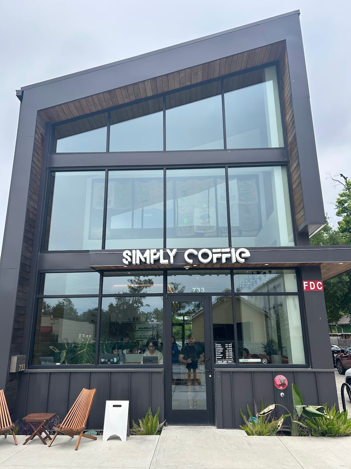 Simply Coffie - specialty coffee shop in Houston