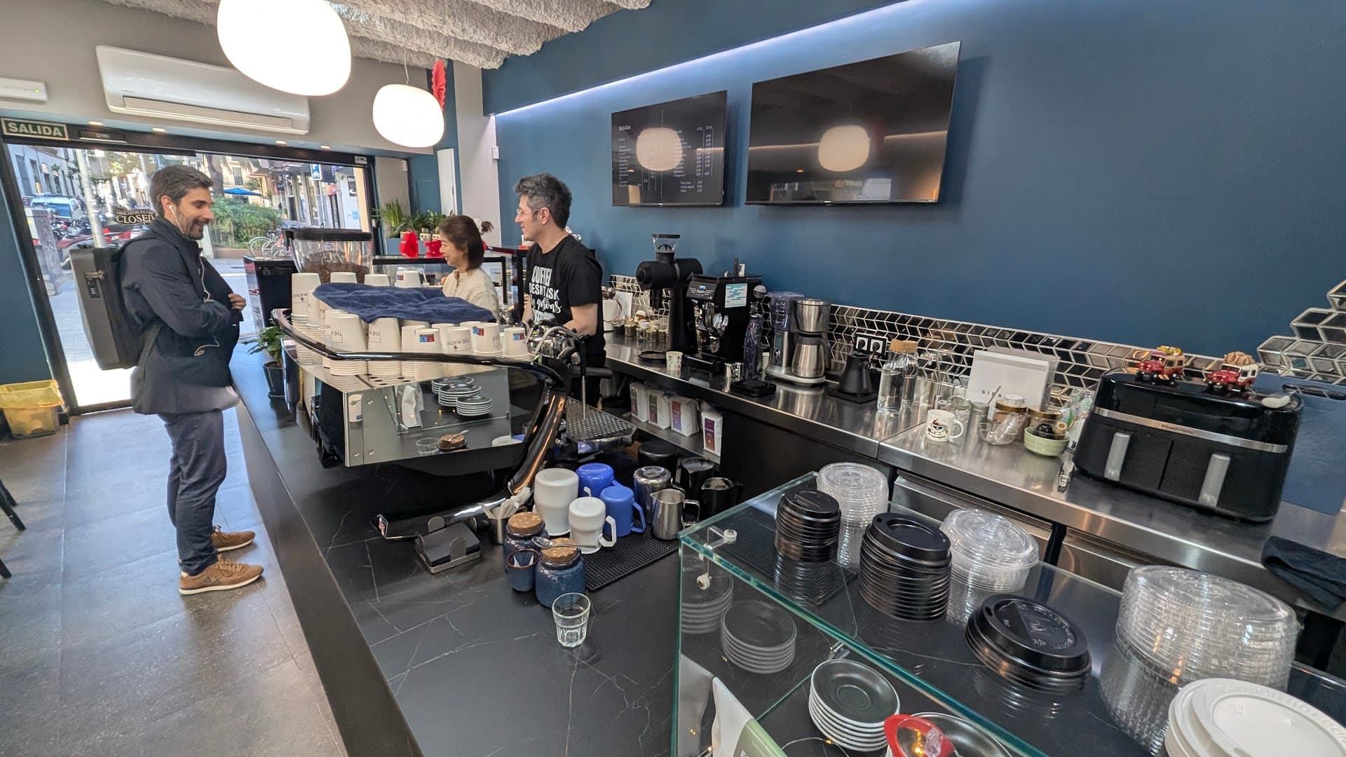 The Madness Speciality Coffee Shop - specialty coffee shop in Barcelona