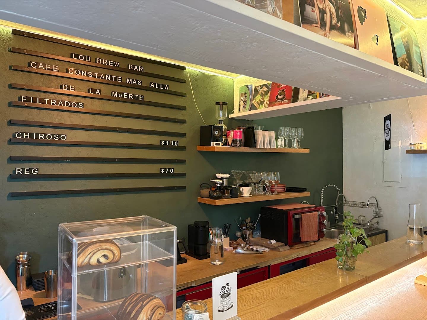 Interior of LOU Brew Bar, specialty coffee shop in Mexico City