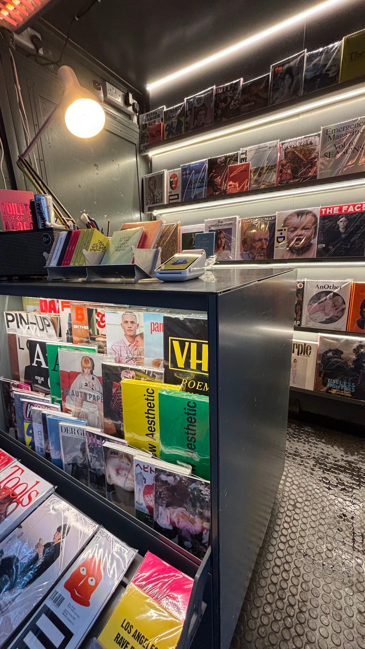 News & Coffee - specialty coffee shop in Holborn