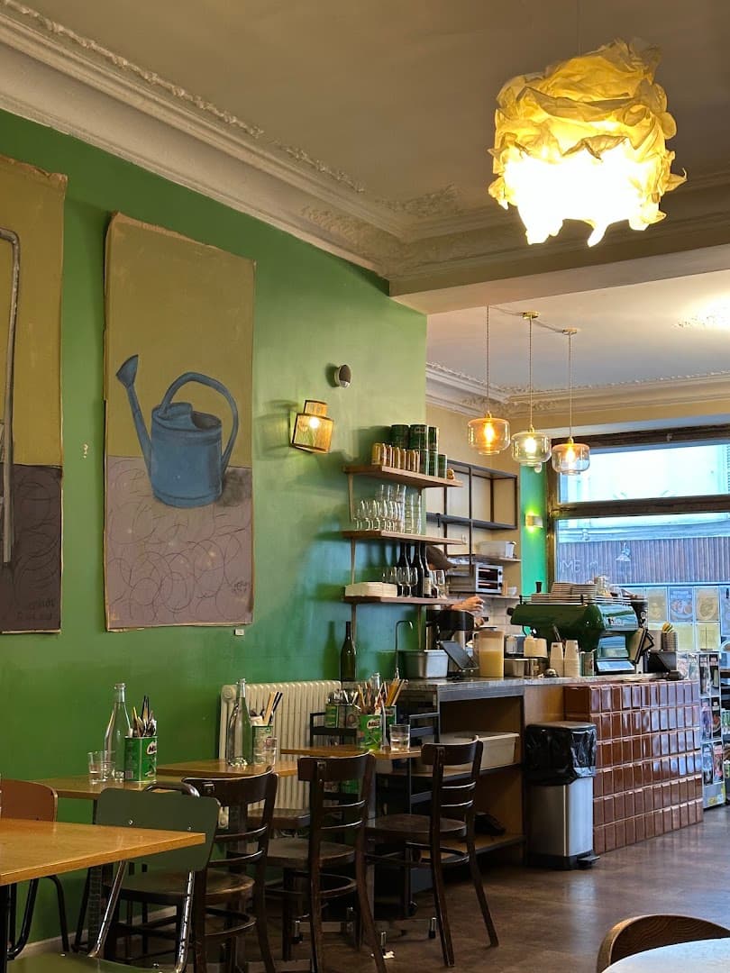 The Hood - specialty coffee shop in Paris