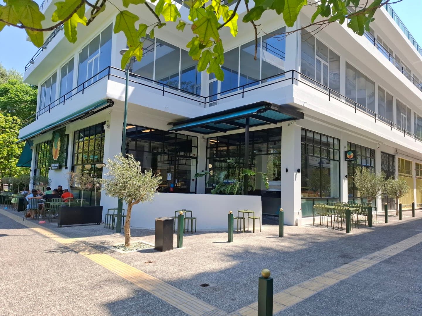 Storefront of Roasting Warehouse Athens, specialty coffee shop in Athens