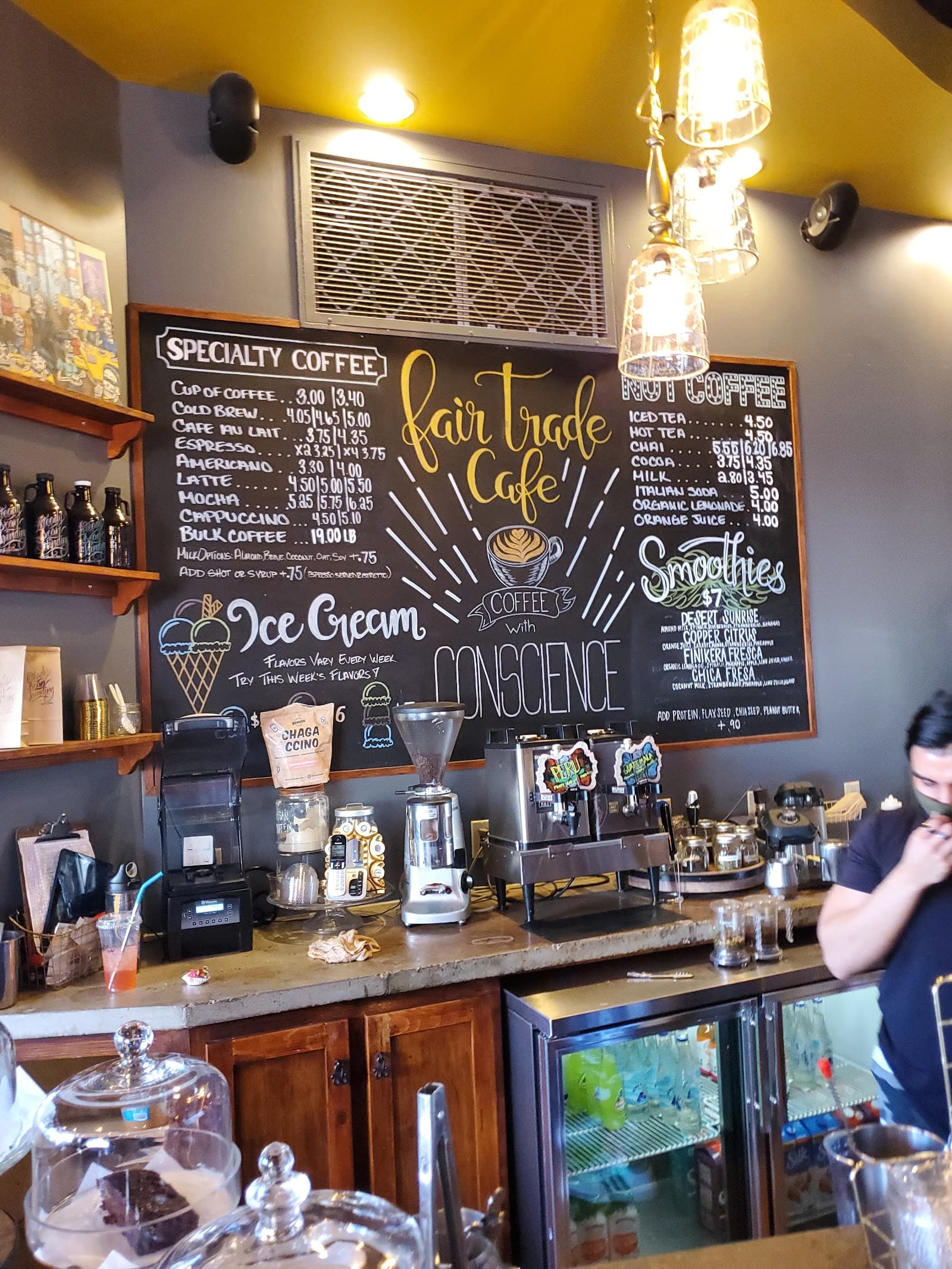 Fair Trade Cafe specialty coffee shop in Phoenix - photo 9