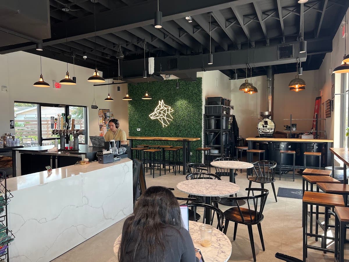 Lobos Coffee Roasters - specialty coffee shop in Northeast Orlando