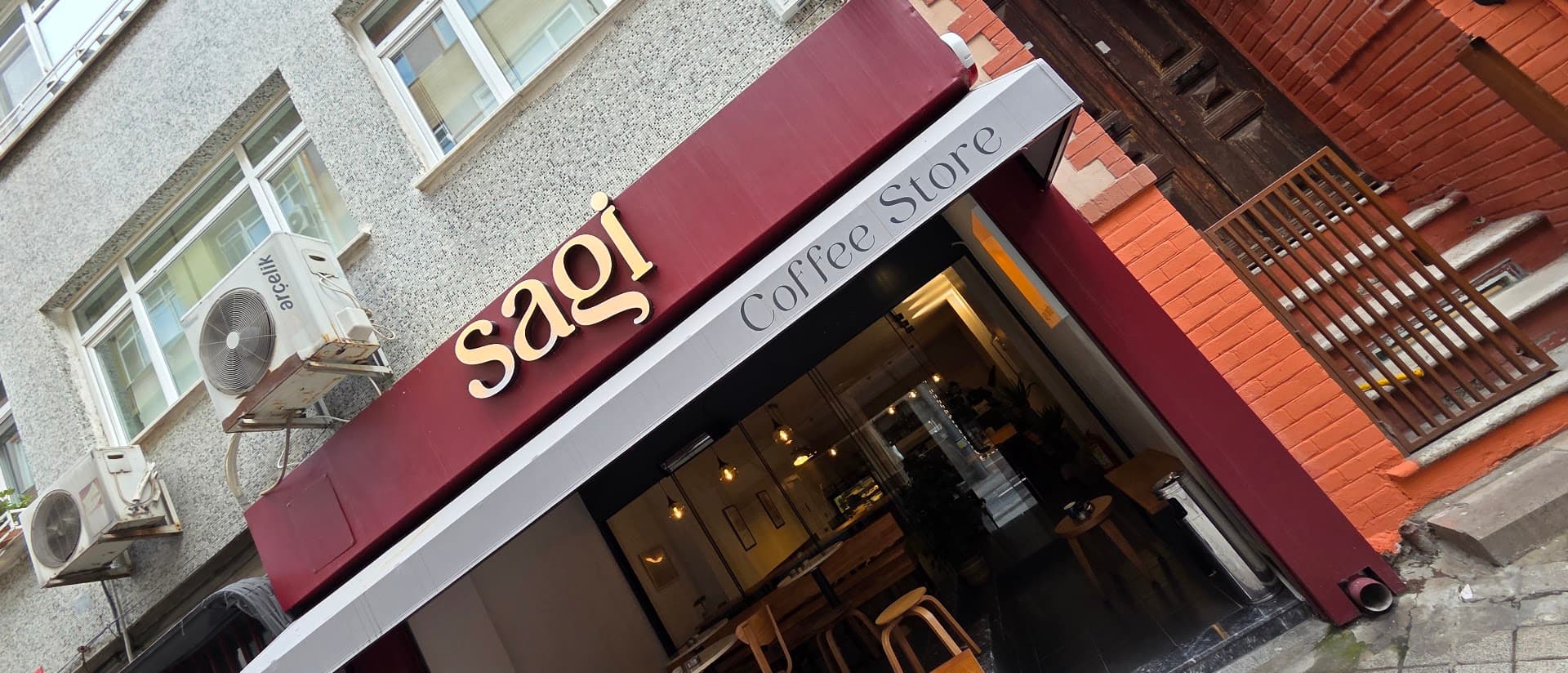Sagi Coffee Store specialty coffee shop in Istanbul - photo 9