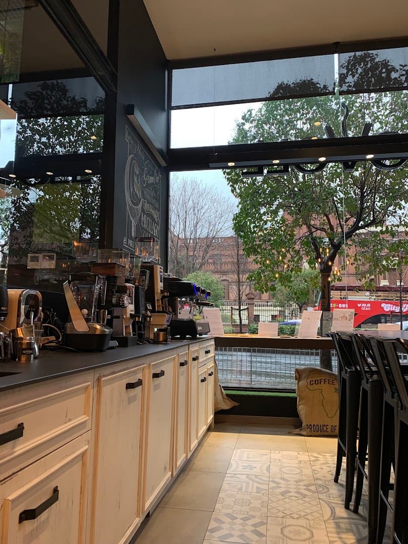 Novell - specialty coffee shop in Madrid