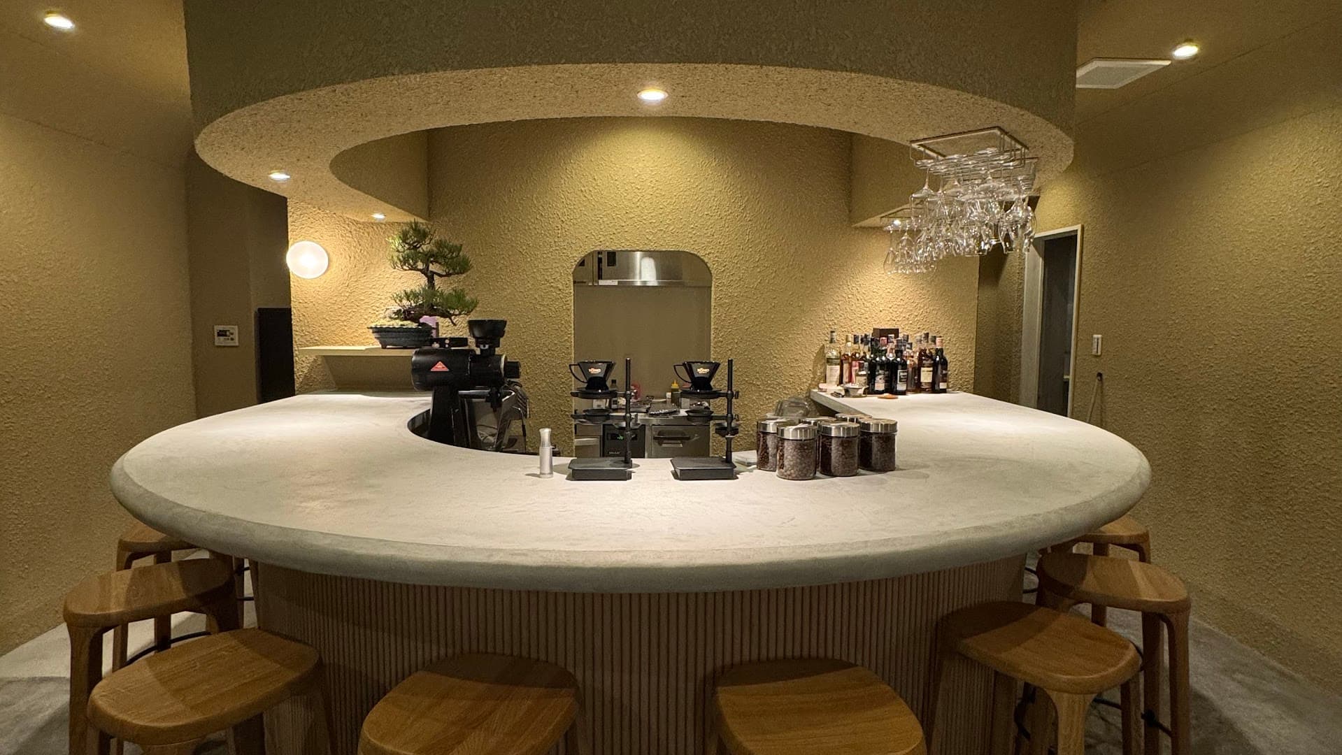 HYOTTOKO COFFEE&WINES - specialty coffee shop in Osaka