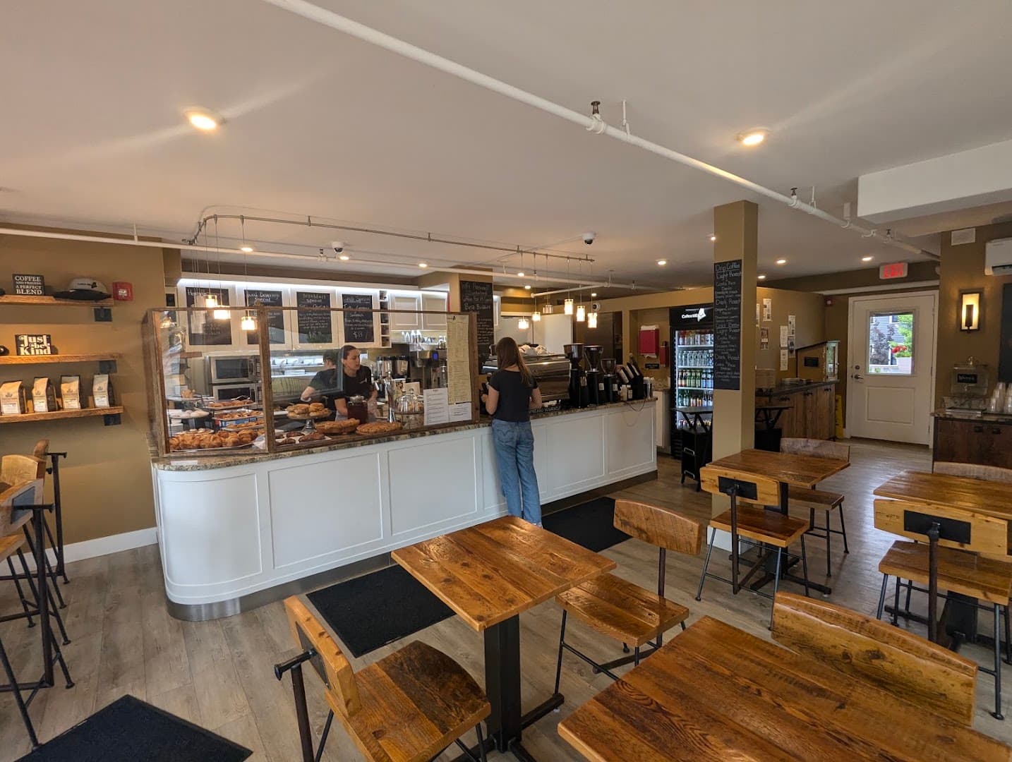 Coffee ME Up - specialty coffee shop in Portland
