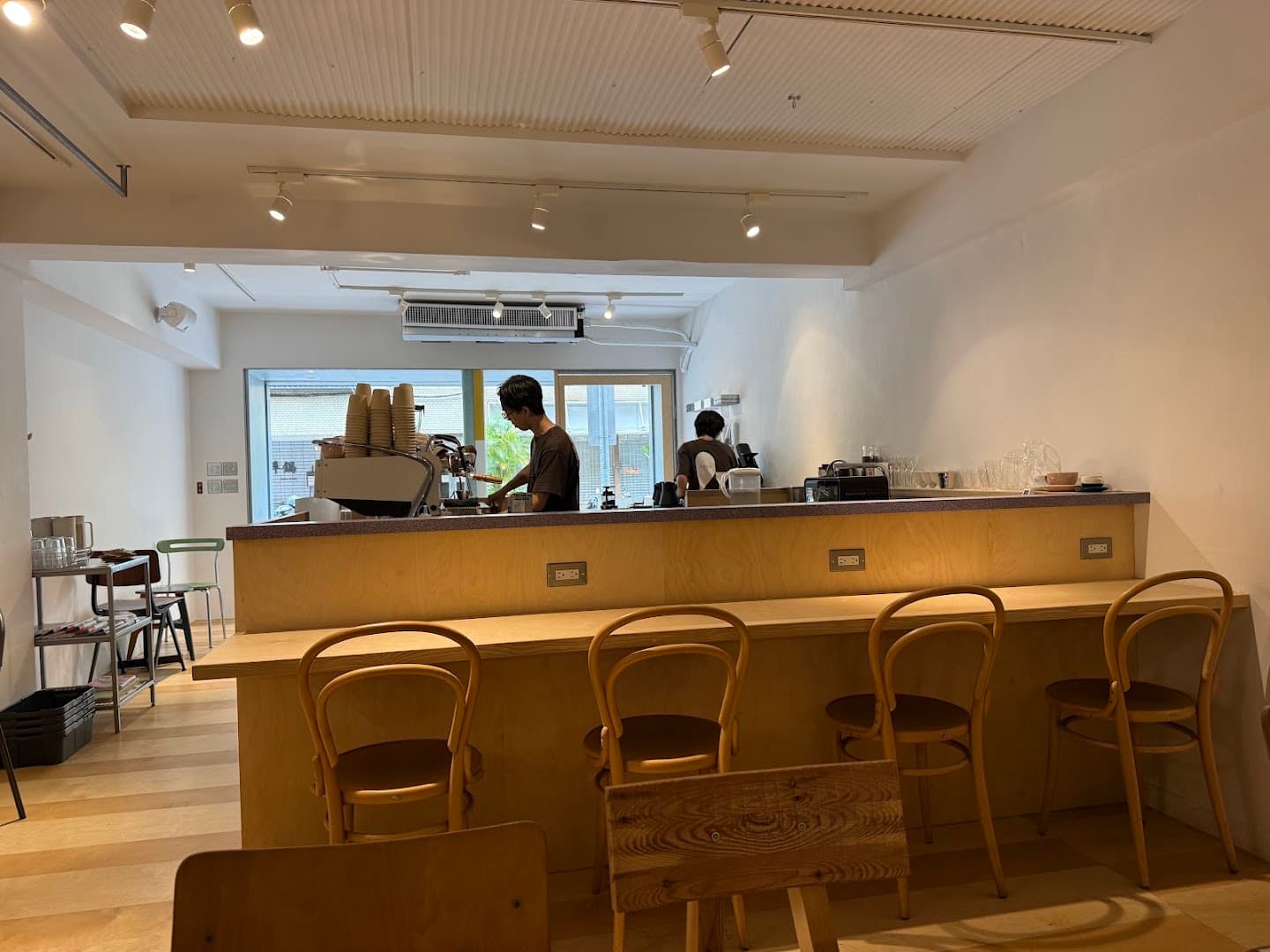 Oasis Coffee Roasters - Anhe (Last Order 16:30) - specialty coffee shop in Taipei