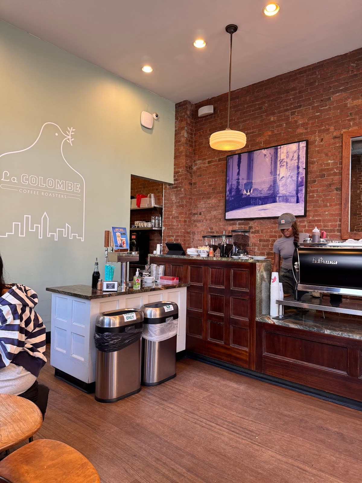 La Colombe Coffee Workshop specialty coffee shop in New York - photo 7