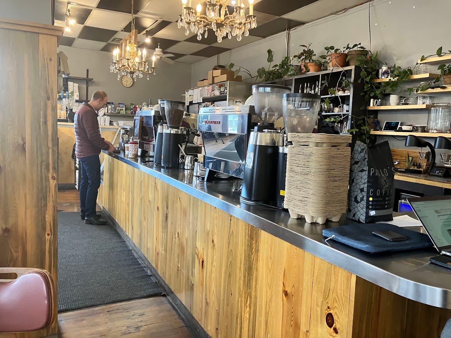 Pablo's Coffee - 6th Avenue - specialty coffee shop in Alamo Placita