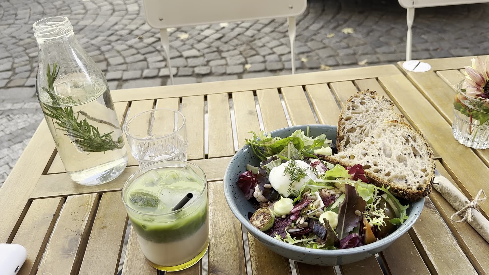 Food at Srnky, specialty coffee shop in Prague