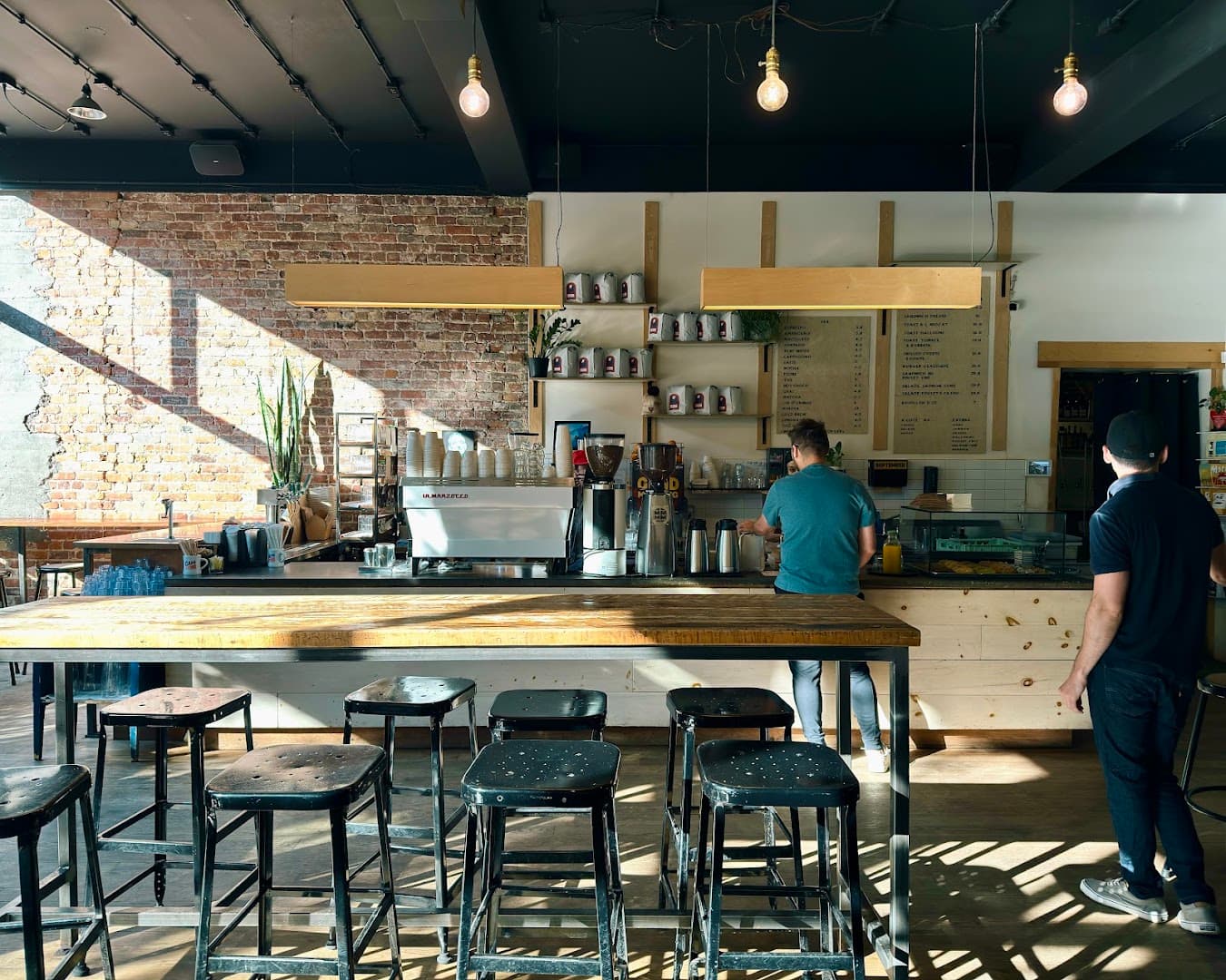 September Cafe — specialty coffee in Montreal