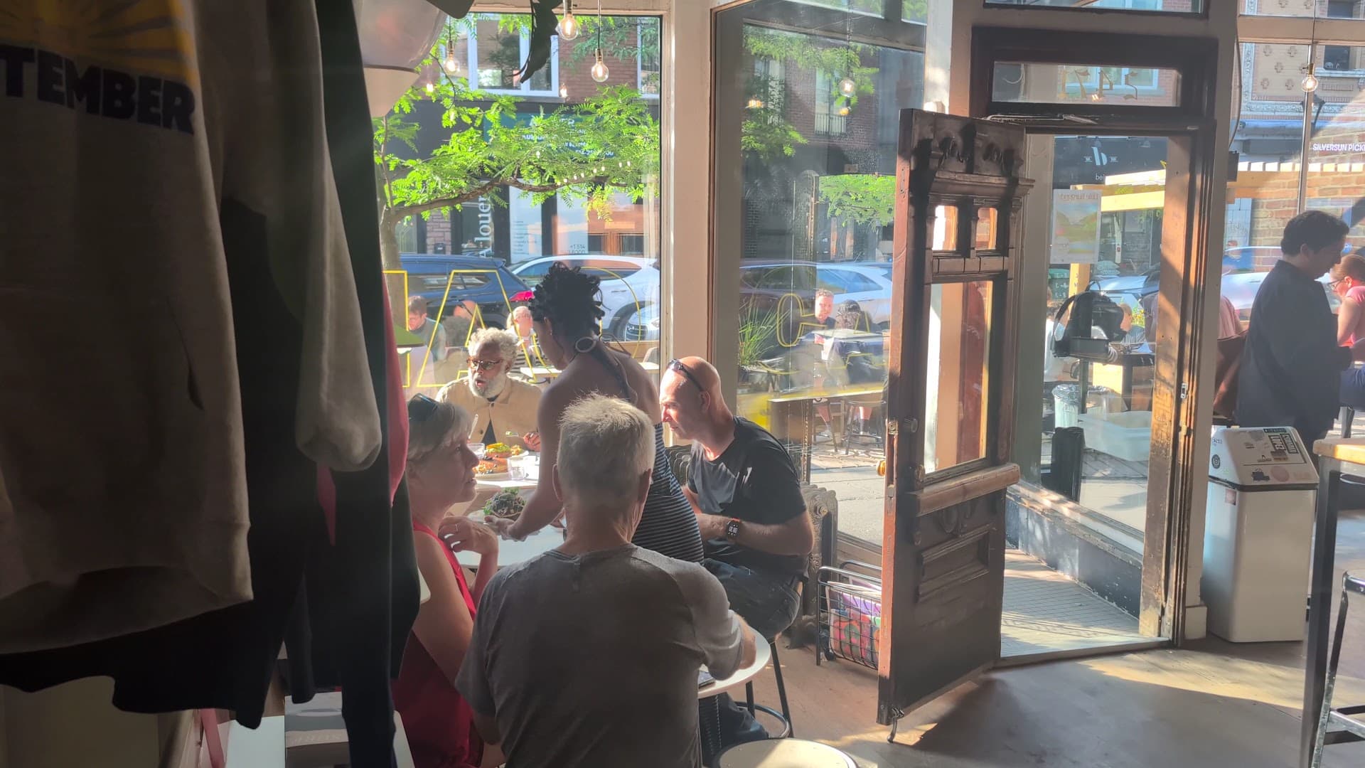 September Cafe - specialty coffee shop in Montreal