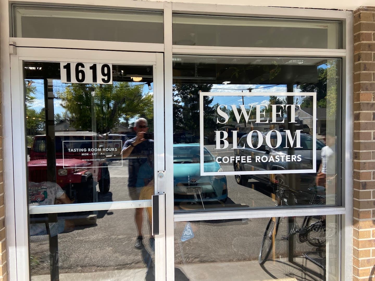 Sweet Bloom Coffee specialty coffee shop in Denver - photo 12