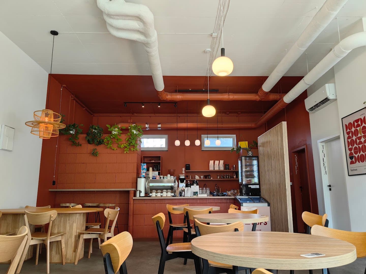 Interior of Buno Specialty Coffee, specialty coffee shop in Warsaw
