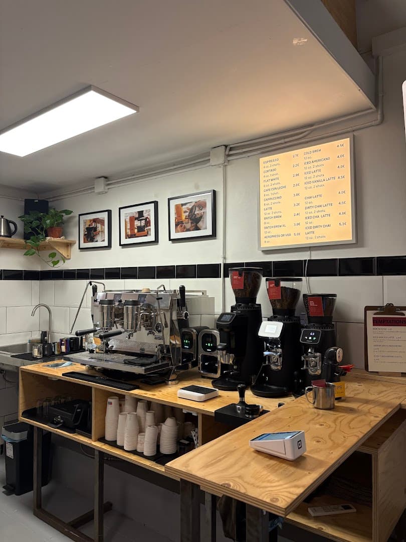 La Cherry Coffee Co. specialty coffee shop in Barcelona - photo 11
