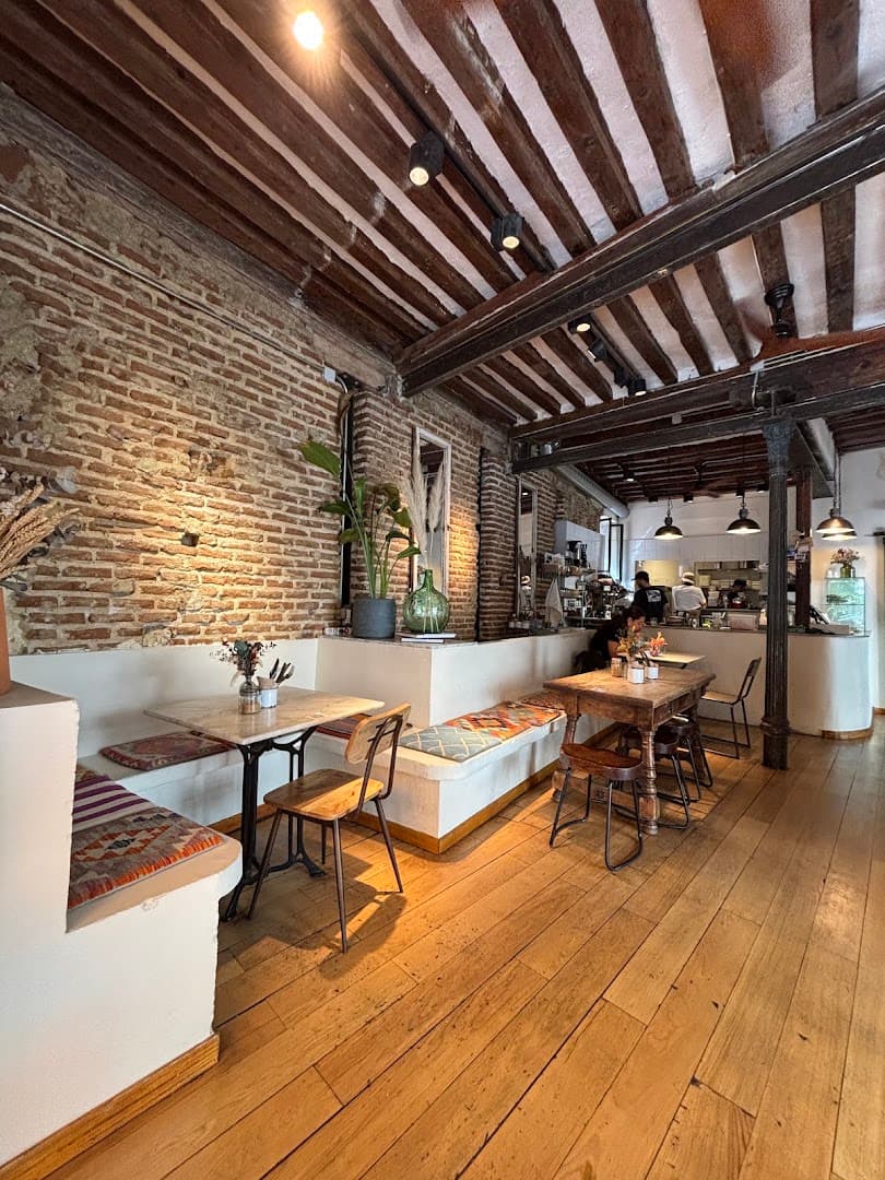 Caravan Cafe - specialty coffee shop in Madrid
