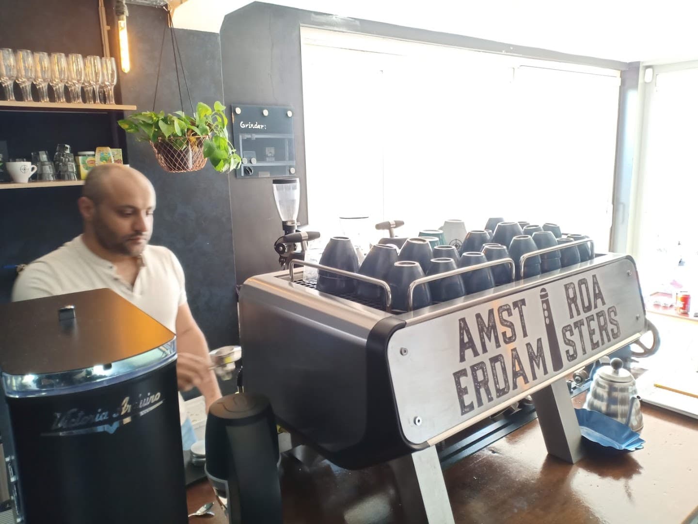 Amsterdam Coffee Lab - specialty coffee shop in Amsterdam