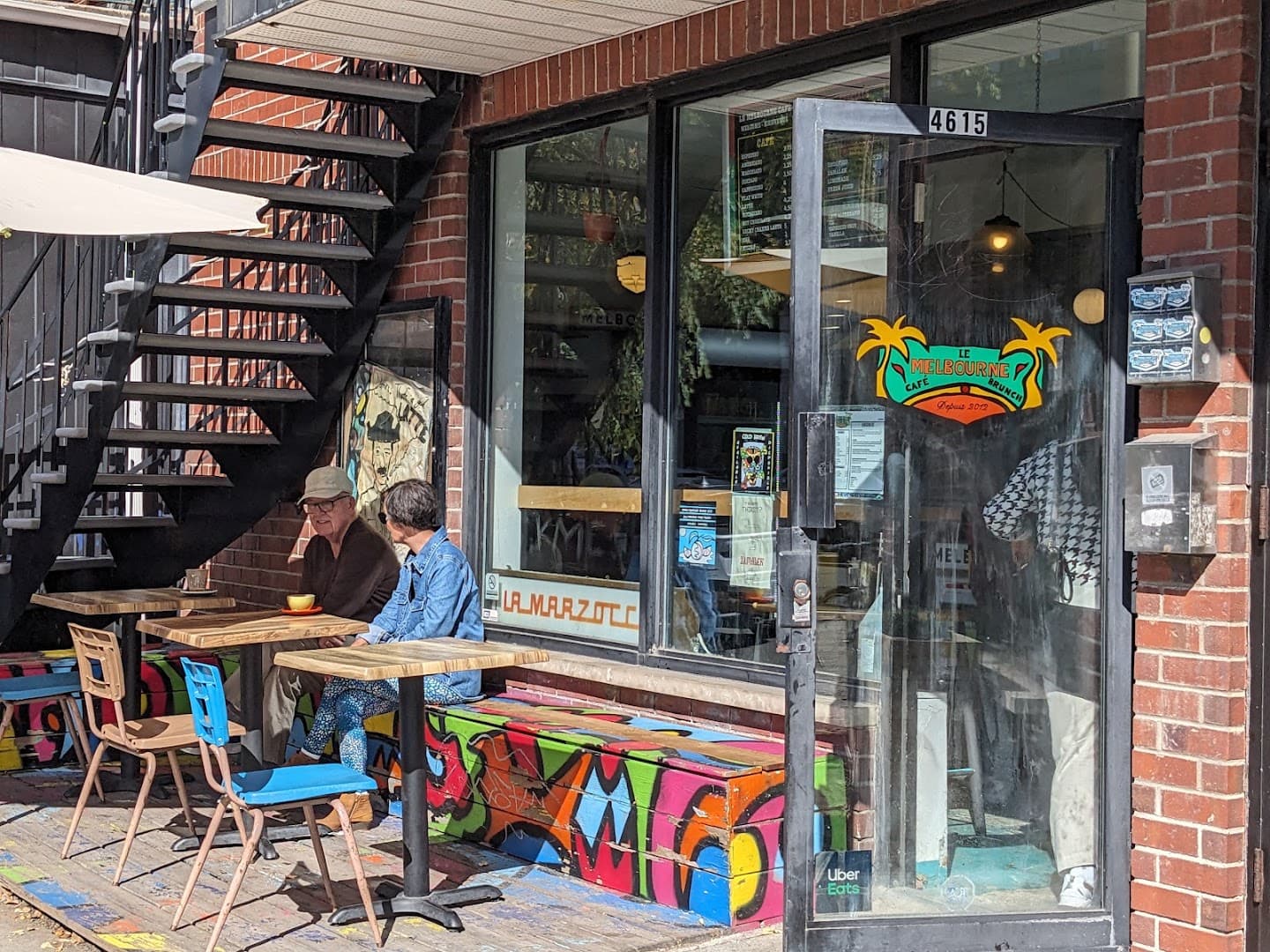 Storefront of Café Melbourne, specialty coffee shop in Montreal