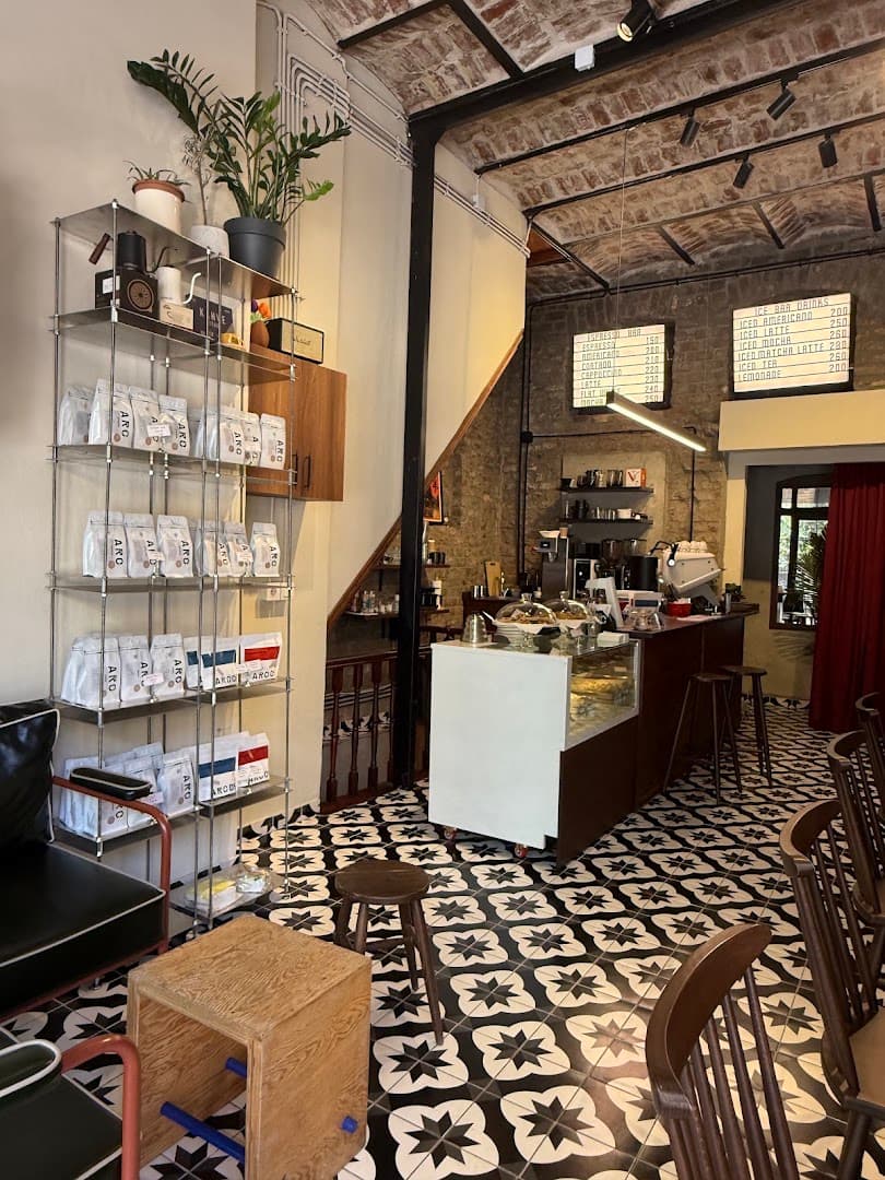 Arc Co Coffee Roastery specialty coffee shop in Istanbul - photo 2