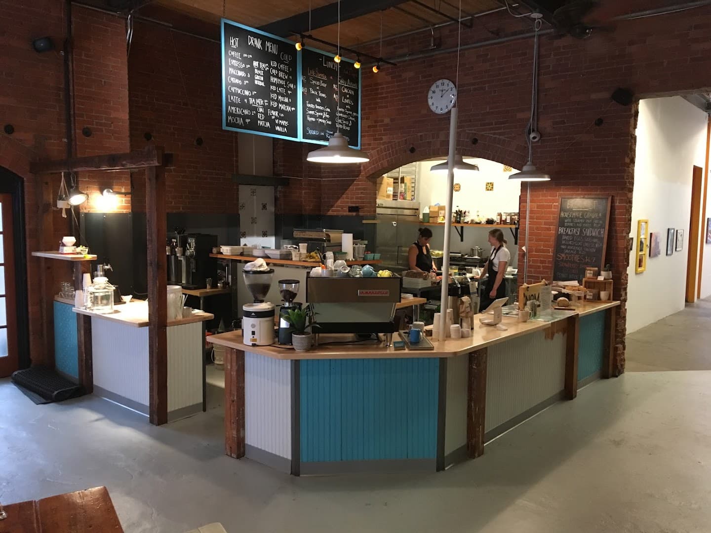 Nomad Coffee - specialty coffee shop in South End