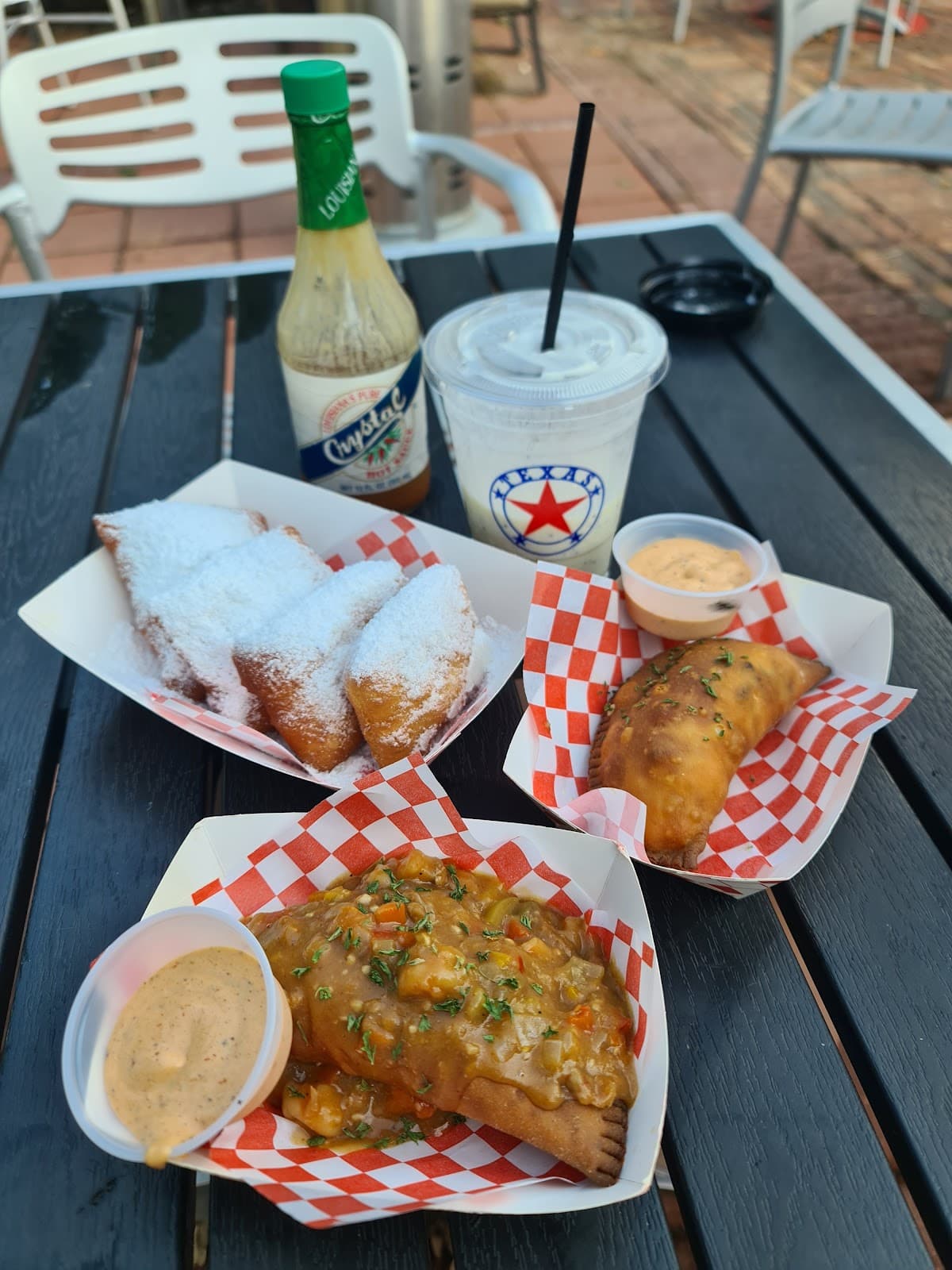 Damn Fine Coffee and Fried Pies specialty coffee shop in Houston - photo 5
