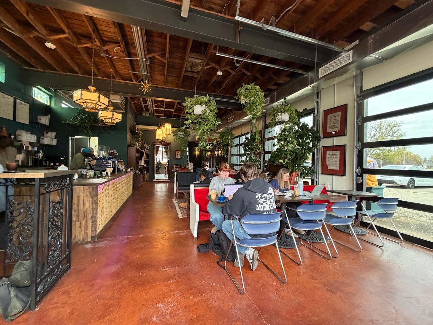 Mad Priest Coffee Roasters - specialty coffee shop in Chattanooga