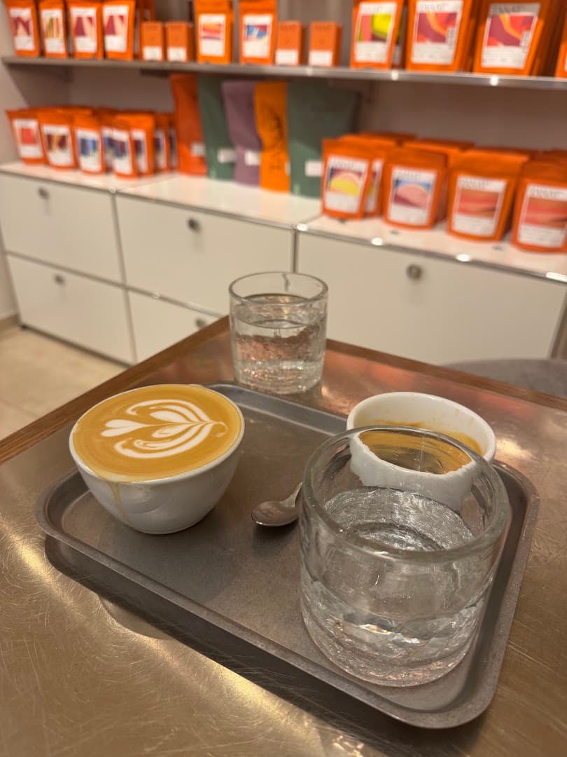 Tanat - Tiquetonne - specialty coffee shop in Paris